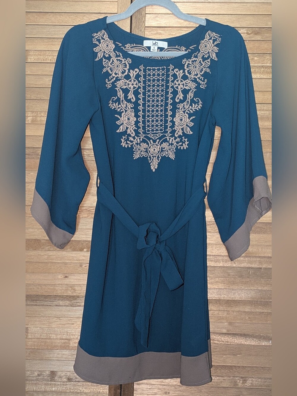 🔥FINAL🔥Ya Los Angeles Teal Embroidered Boho Dress w/ Taupe Trim - Picture 2 of 7